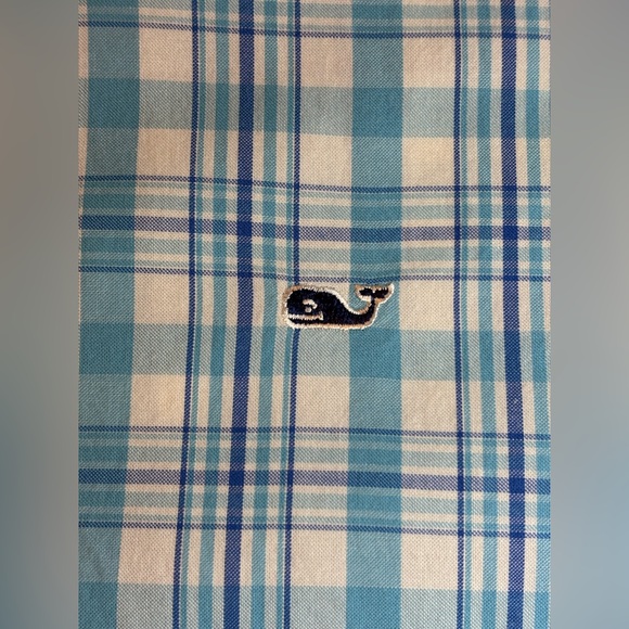 Vineyard Vines Light Blue and White Checkered Whale Shirt, Size: L. (6024) - Picture 5 of 9
